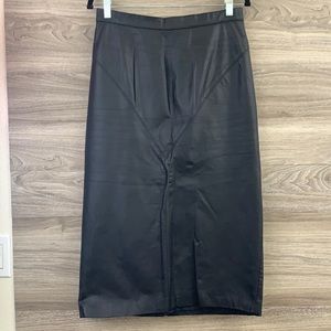 Vintage G-III black leather button back midi pencil skirt